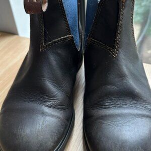 Blundstone Women's Black and Blue Boots